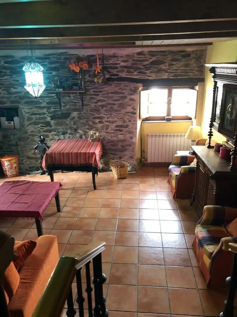 Living room of Houses for sale in Cubillos del Sil  with Terrace and Furnished