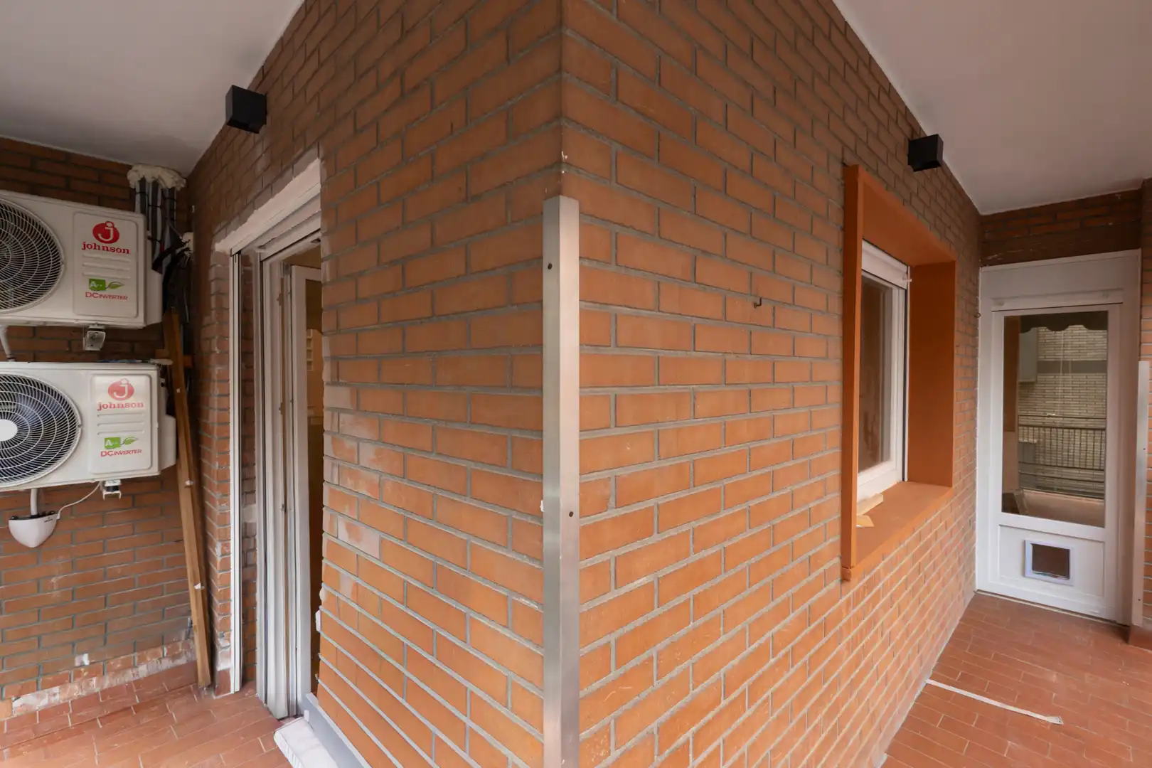 Exterior view of Flat for sale in Granada  with Air Conditioner, Heating and Parquet flooring