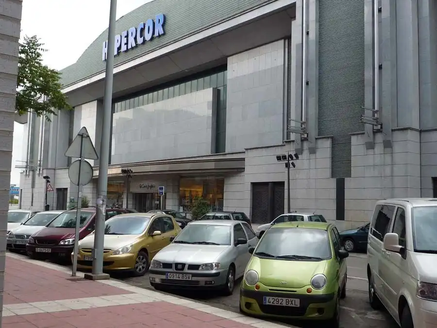 Locale commerciale in vendita a Calle Francisco Tomás y Valiente 9A, imagen 2