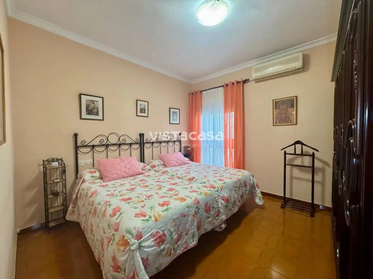 Bedroom of Houses for sale in Sevilla  with Air Conditioner, Heating and Terrace