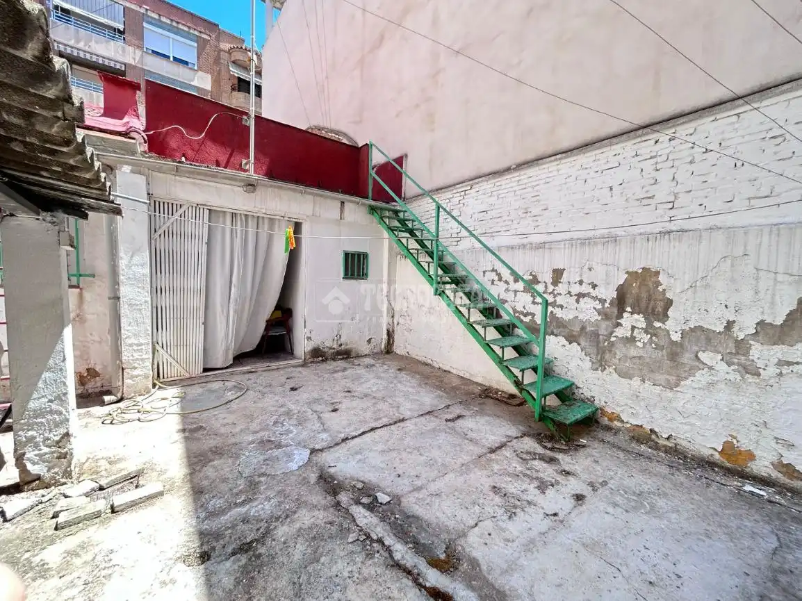 Wohnung zum Verkauf in Torrent mit Heizung, Privatgarten und Terrasse