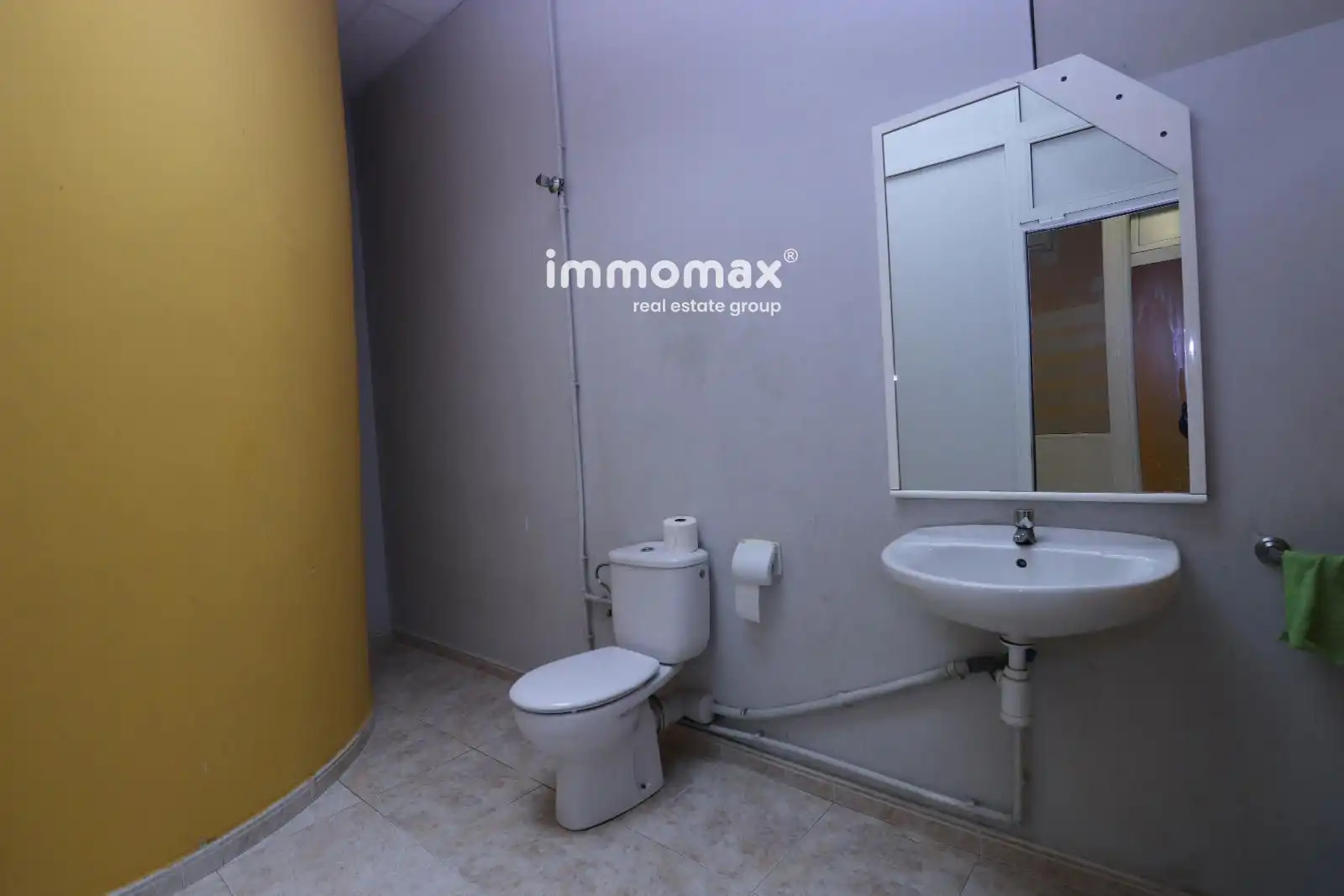 Badezimmer von Geschaftsraum zur Miete in Granollers
