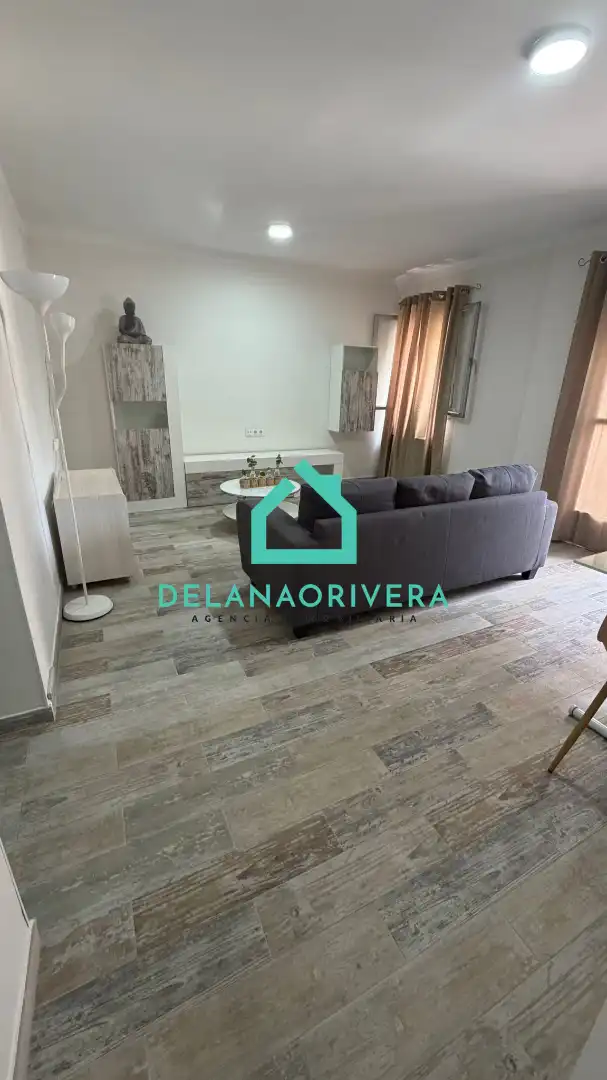 Living room of Flat for rent in Alcalá de Henares  with Heating and Furnished