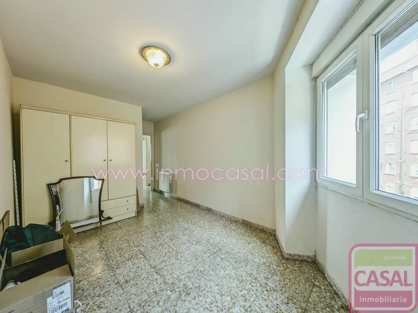 Habitación de Piso en venta en Gijón  con Calefacción