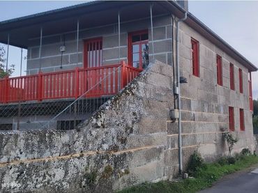 Casa rústica amb jardí en venda a O Pereiro de Aguiar