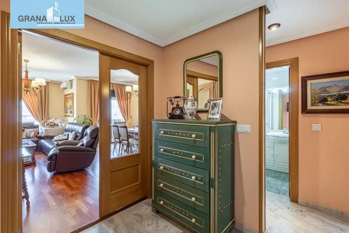 Flat for sale in Granada  with Air Conditioner, Heating and Terrace