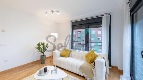 Foto 4 de Piso de alquiler en José María Marcilla, Montecerrao, Oviedo
