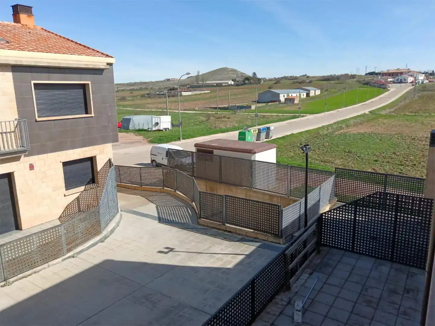 Terrassa de Casa adosada per a compartir en Soria Capital  amb Traster, Moblat i Forn