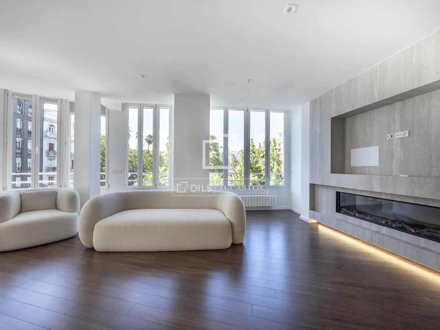 Living room of Flat for rent in Valencia  with Air Conditioner, Heating and Parquet flooring