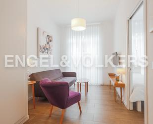 Sala d'estar de Apartament de lloguer en  Valencia Capital amb Aire condicionat, Calefacció i Moblat