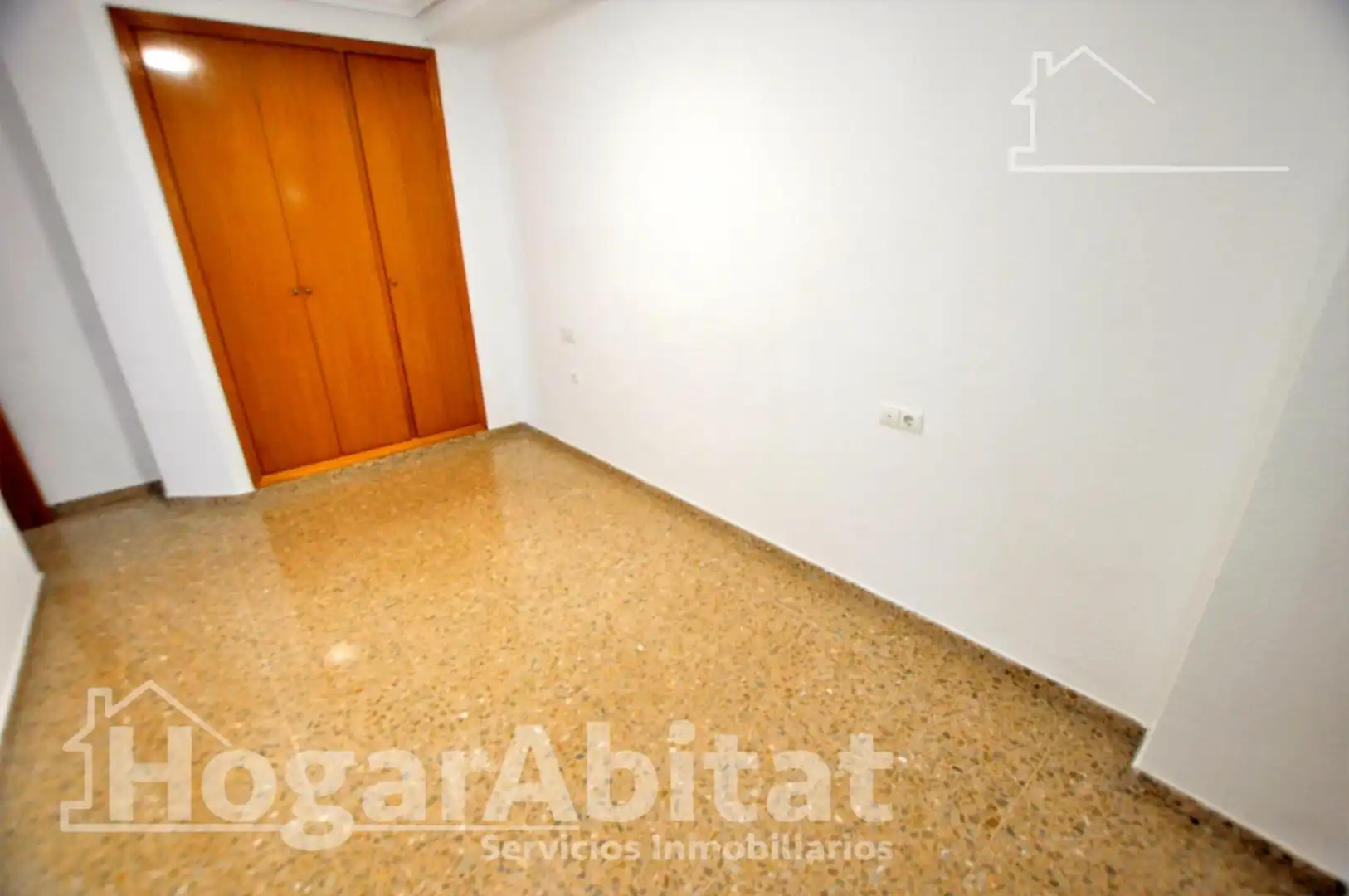 Dormitori de Pis en venda en Valencia amb Aire condicionat i Calefacció