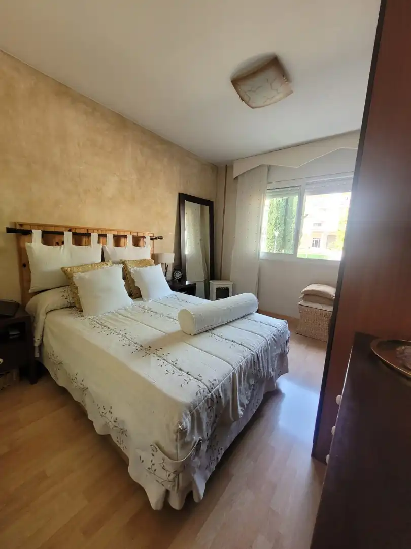 Habitación de Piso en venta en Martorell con Aire acondicionado, Parquet y Horno