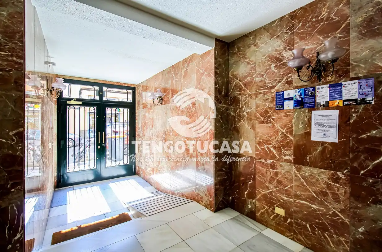 Flat for sale in Madrid  with Air Conditioner, Heating and Furnished