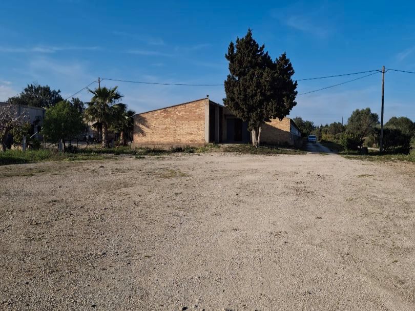 Vista exterior de Terreny industrial en venda en L'Aldea