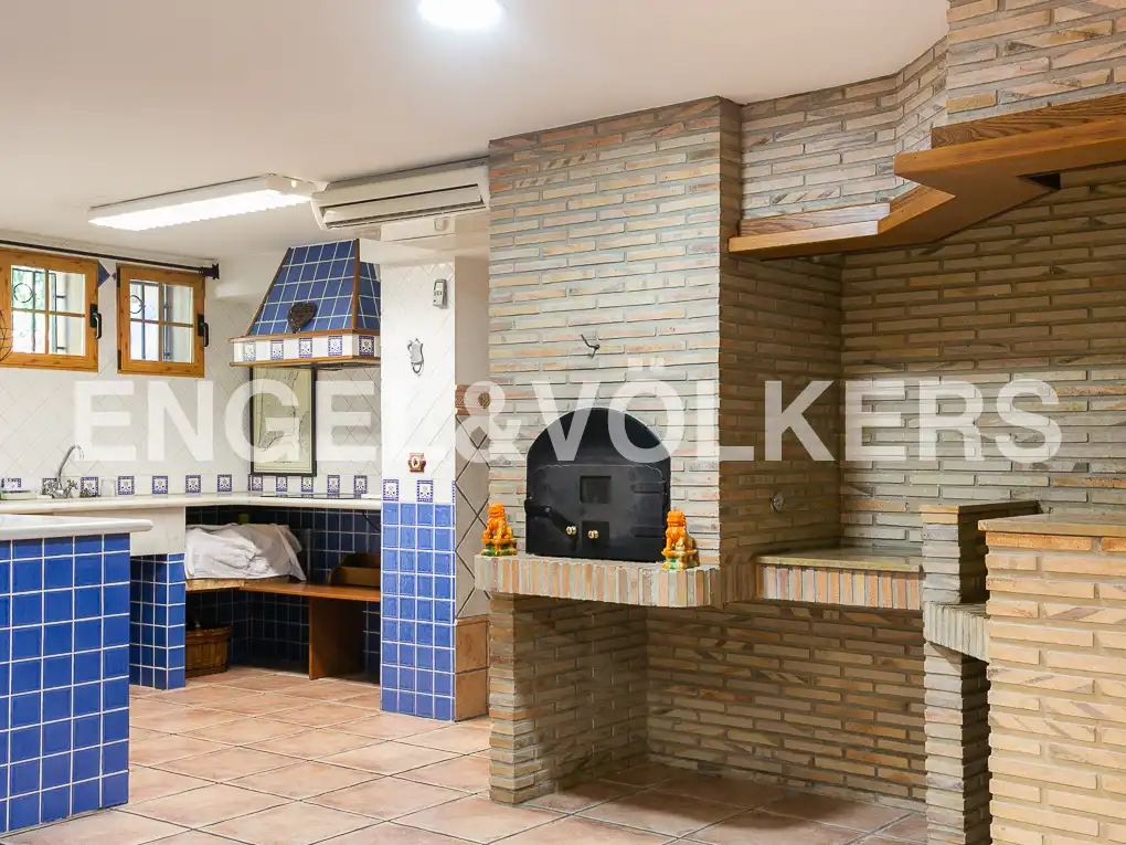 Cocina de Casa o chalet en venta en Picanya con Aire acondicionado, Calefacción y Jardín privado