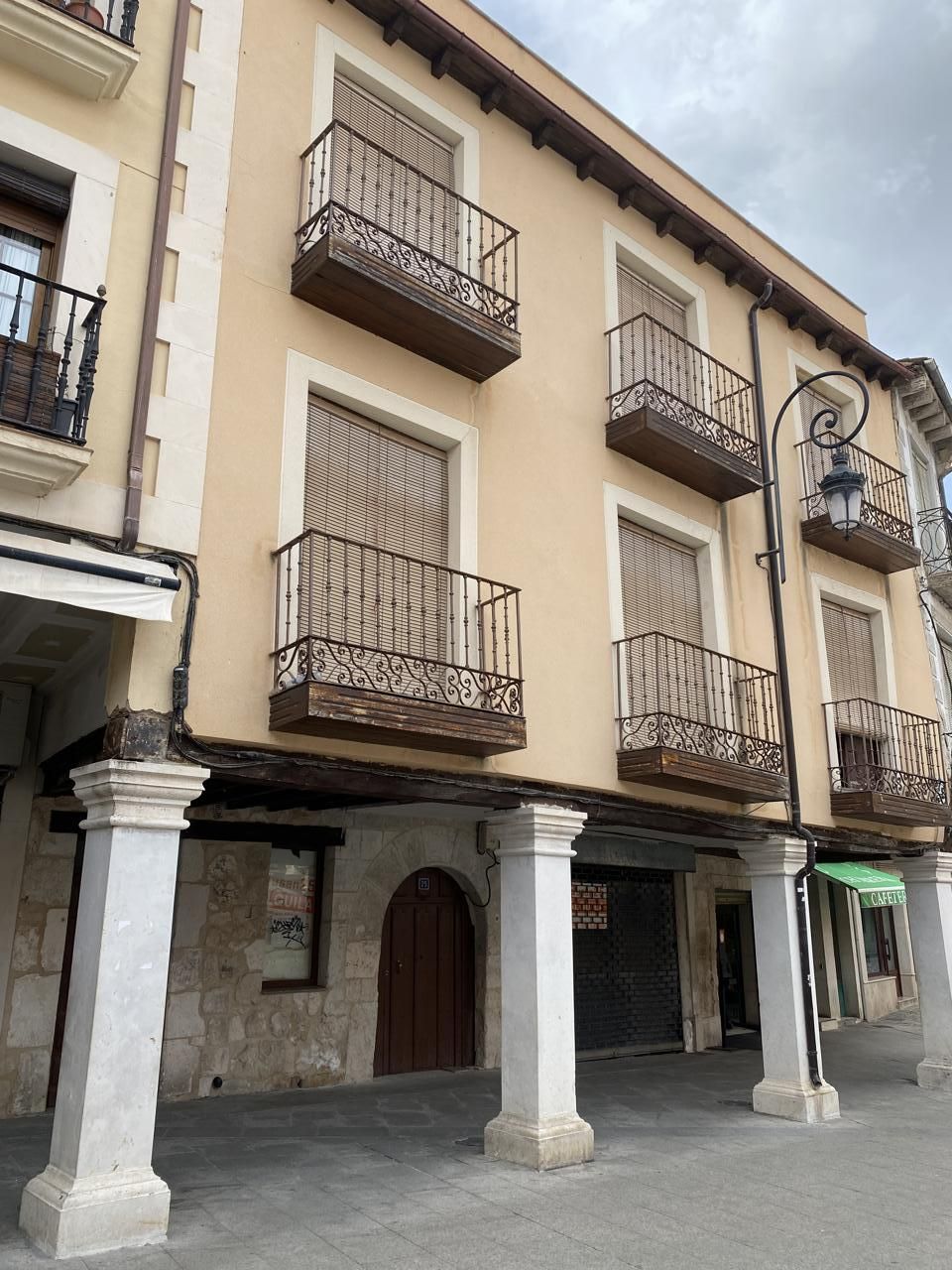 Vista exterior de Casa o xalet en venda en Aranda de Duero amb Terrassa