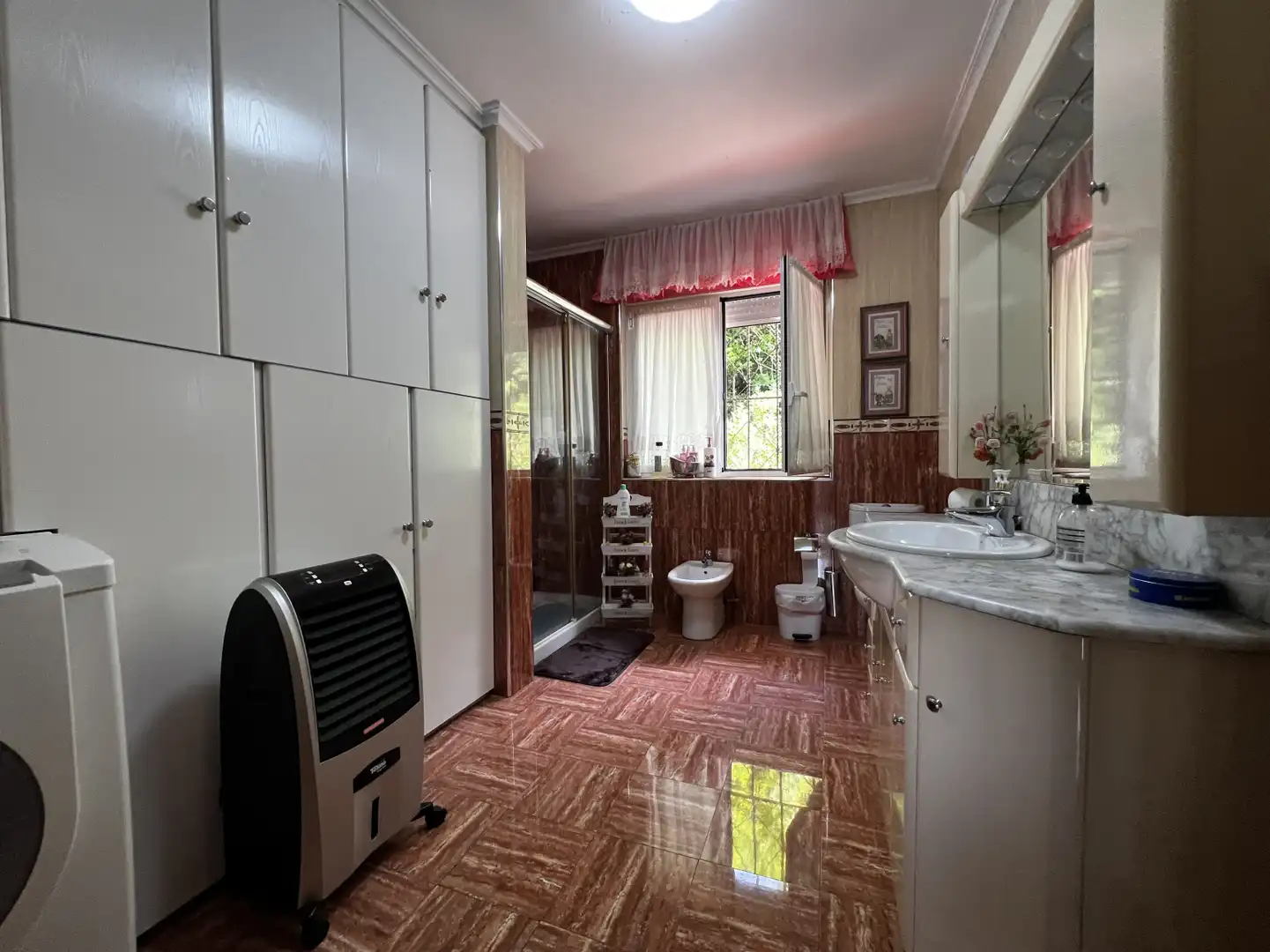 Baño de Casa o chalet en venta en Polanco con Calefacción, Jardín privado y Parquet