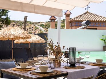 Detached house with pool for sale in Costa Natura