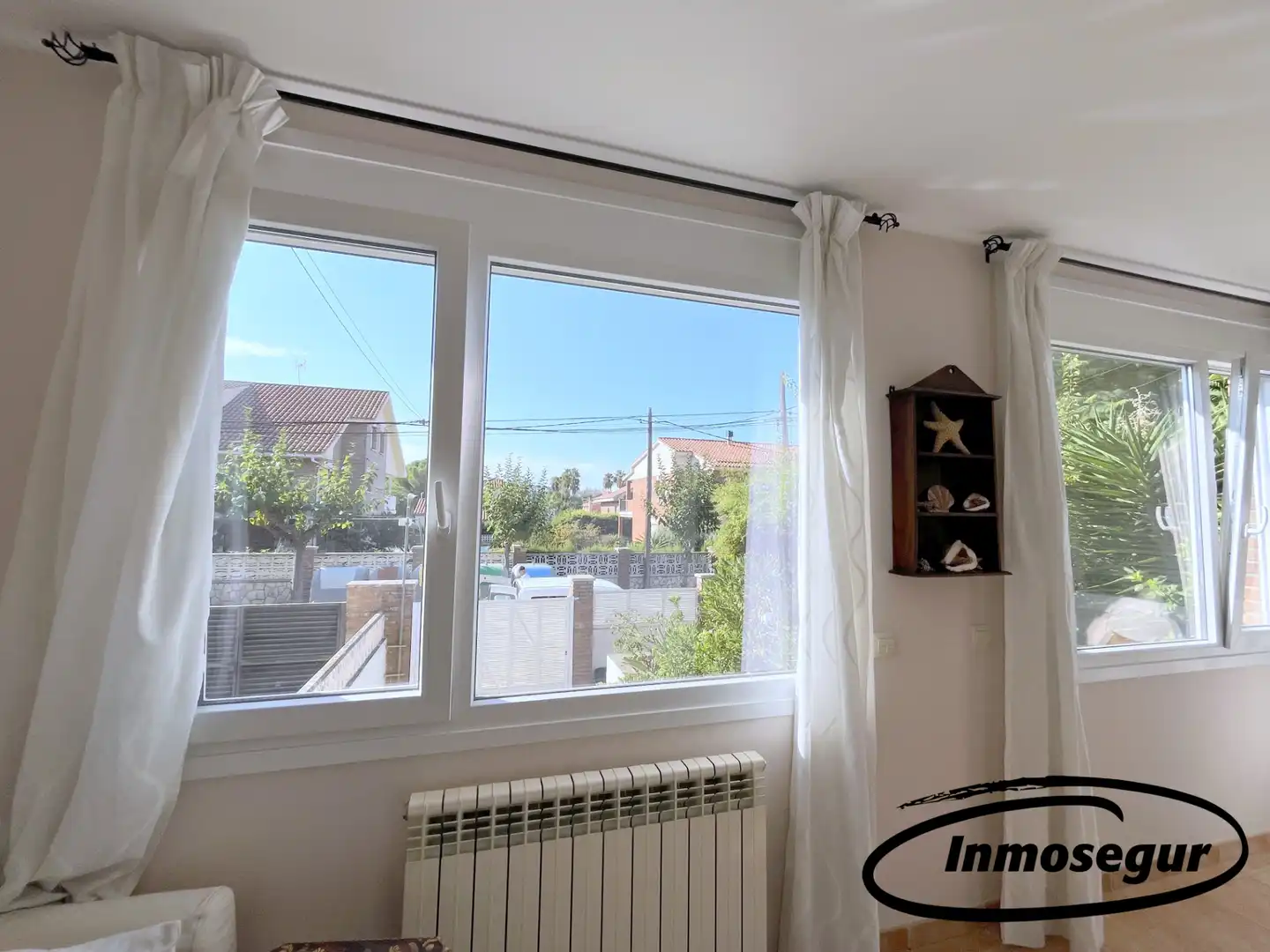 Dormitori de Casa adosada en venda en Salou amb Aire condicionat, Calefacció i Jardí privat