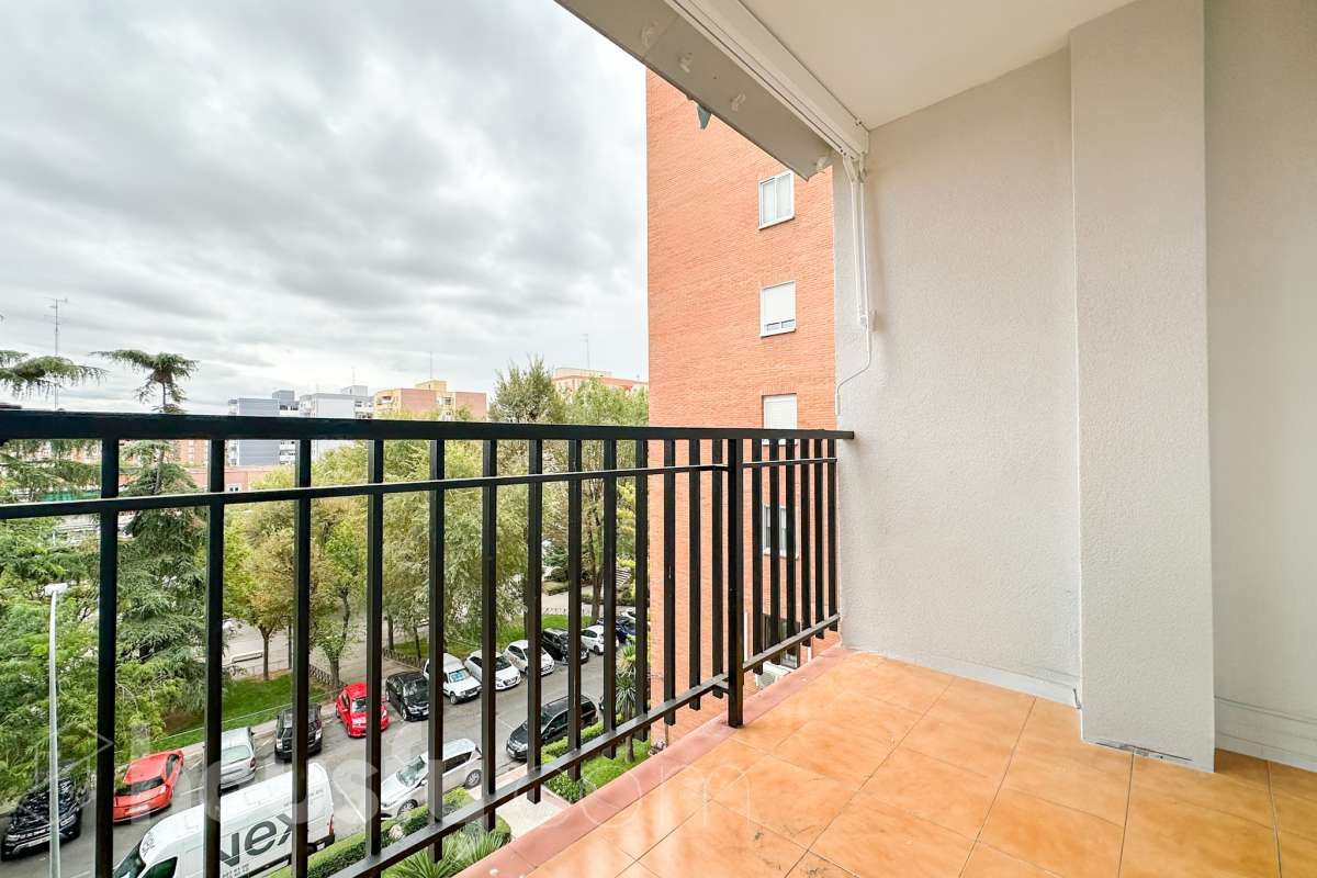 Balcony of Flat for sale in Fuenlabrada  with Air Conditioner, Heating and Terrace