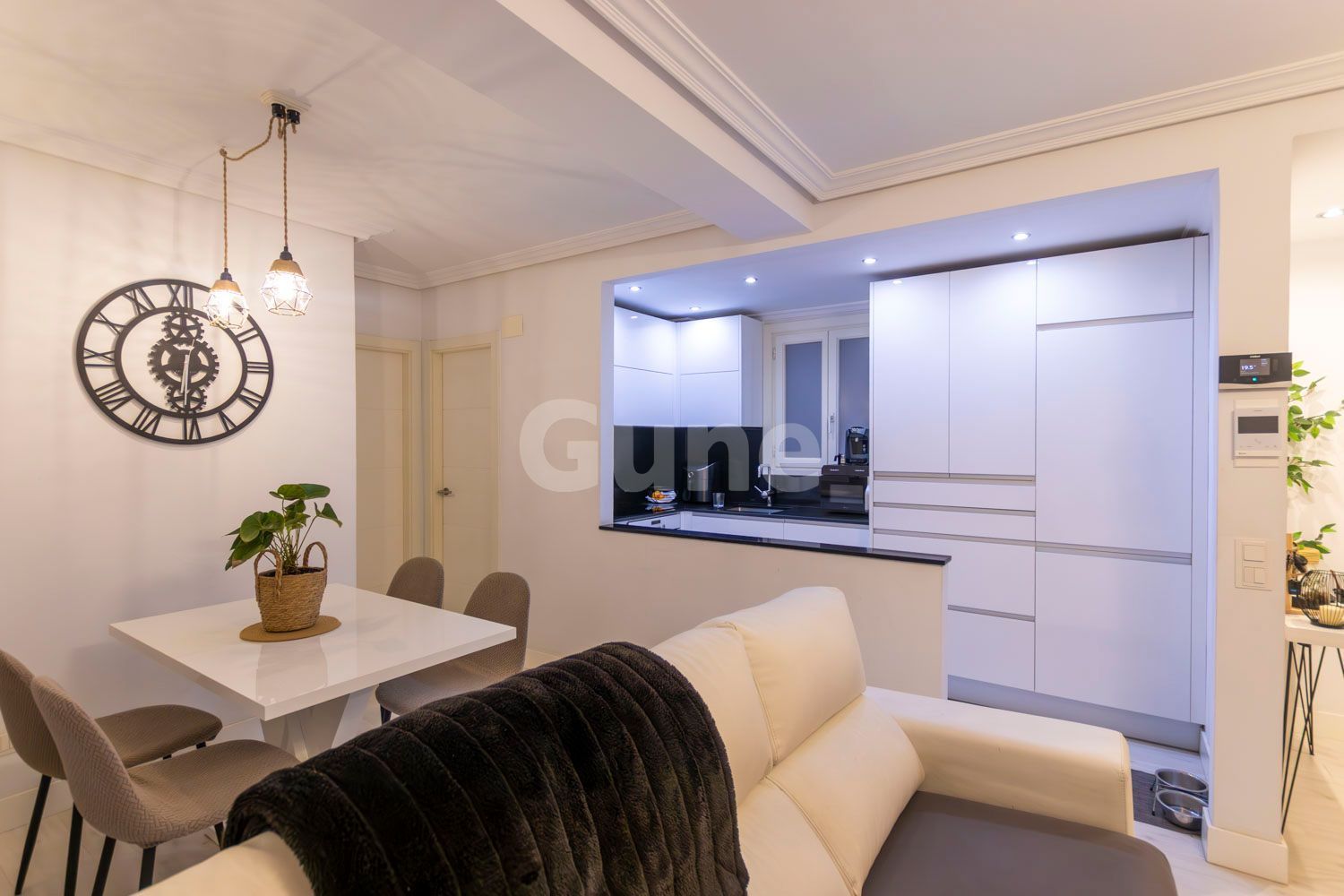 Wohnzimmer von Wohnung zum Verkauf in Beasain mit Heizung, Abstellraum und Möbliert