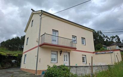 Vista exterior de Casa o xalet en venda en Viveiro amb Jardí privat, Terrassa i Traster