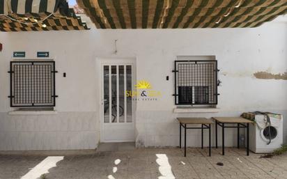 Vista exterior de Casa o xalet en venda en San Pedro del Pinatar amb Calefacció, Terrassa i Moblat