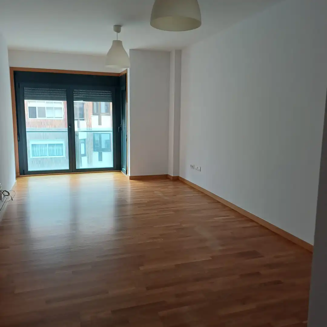 Sala de estar de Piso en venta en Vilagarcía de Arousa con Calefacción, Parquet y Trastero