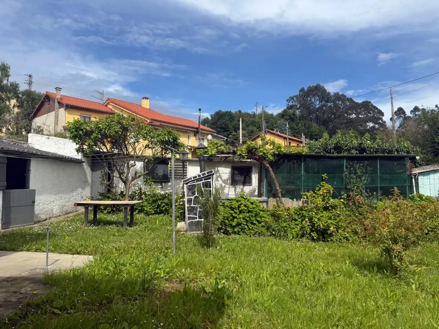 Vista exterior de Piso en venta en Castrillón con Calefacción, Jardín privado y Parquet