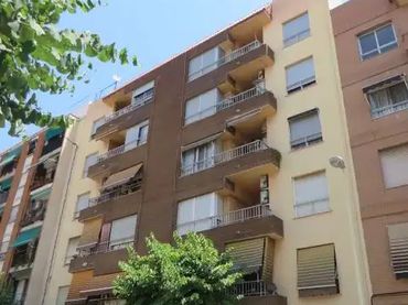 Piso con balcón en venta en Carrer Balmes 5
