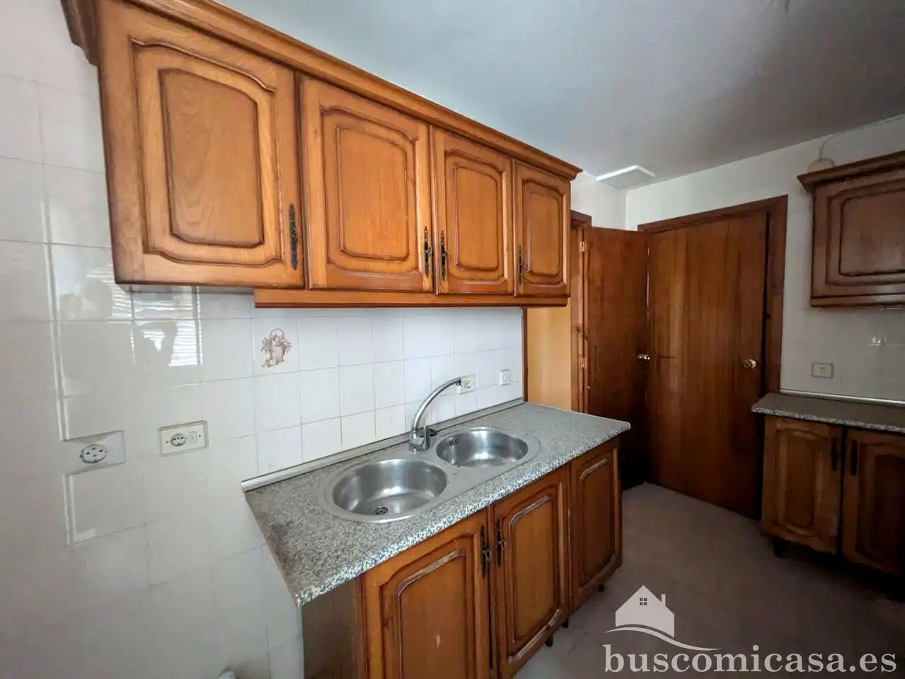 Kitchen of Flat for sale in Mengíbar  with Balcony
