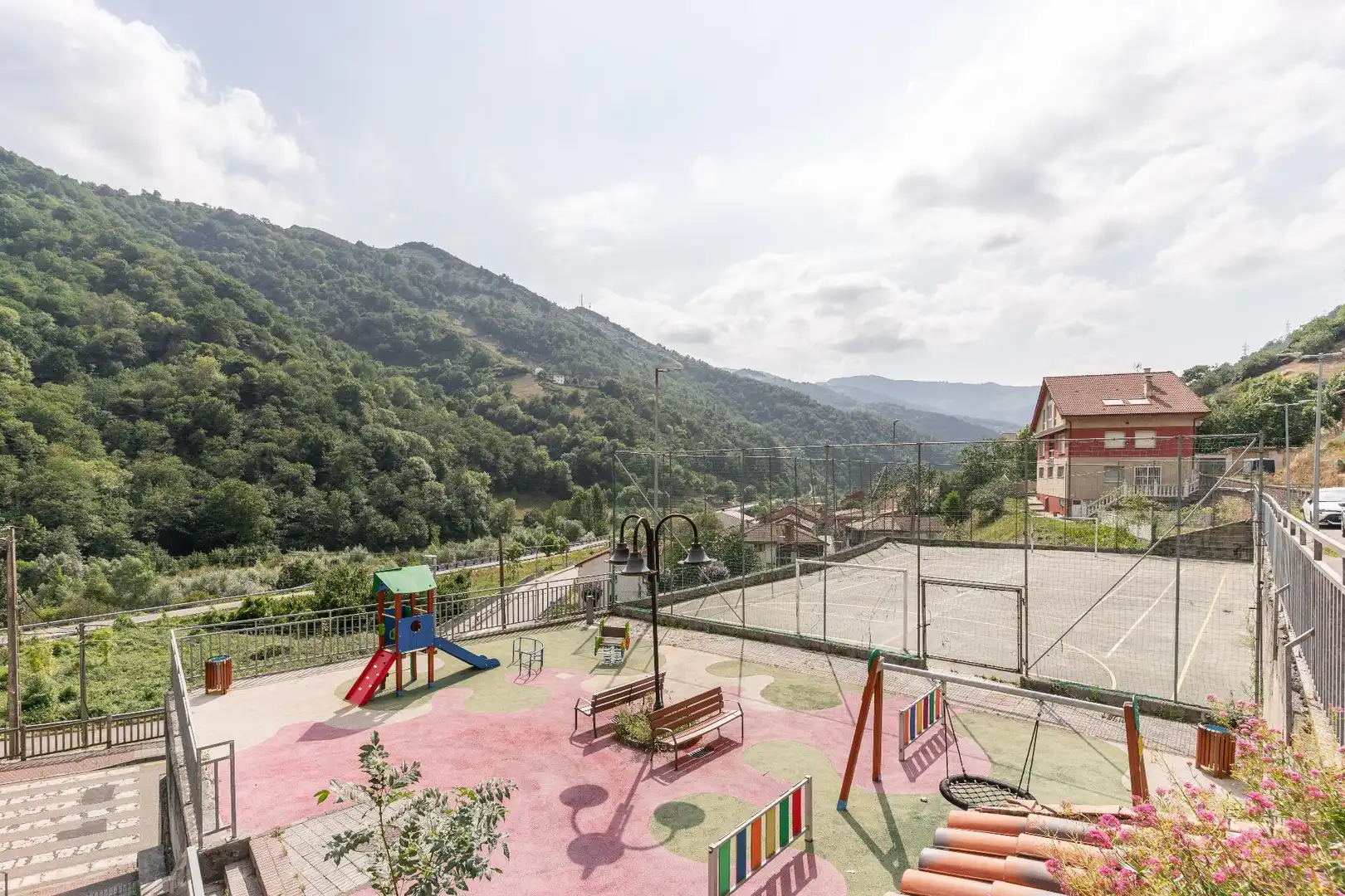 Terrace of Flat for sale in Aller  with Terrace, Storage room and Furnished