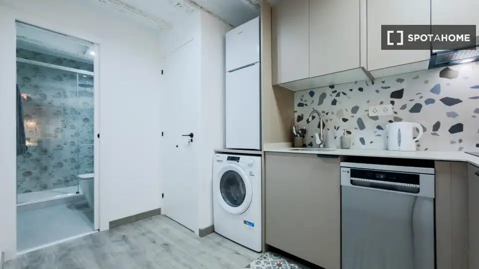 Flat to rent in Ciutat Vella, imagen 2