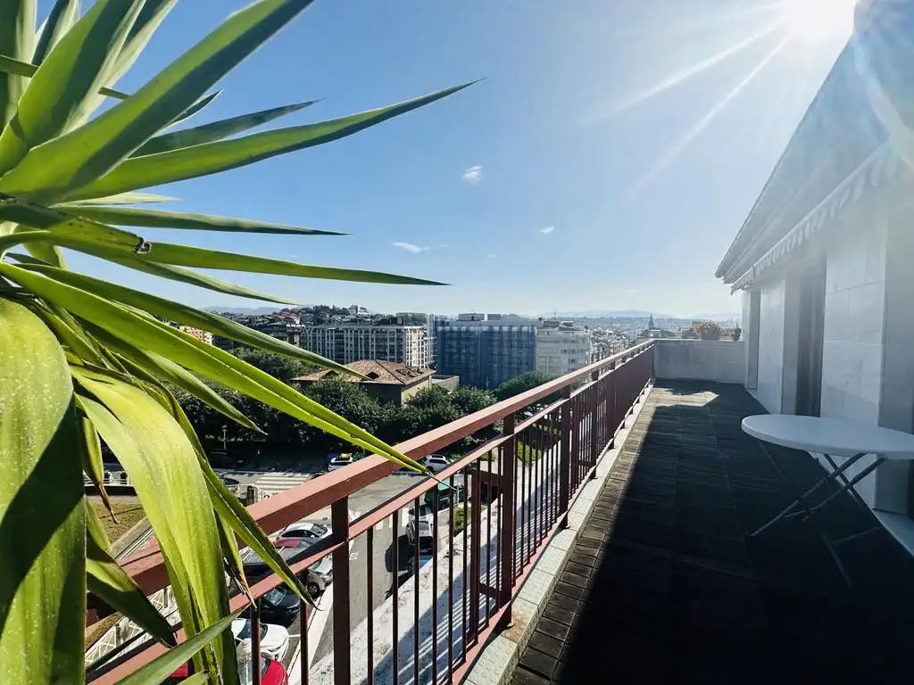Balcony of Flat for rent in Donostia - San Sebastián   with Heating, Parquet flooring and Terrace