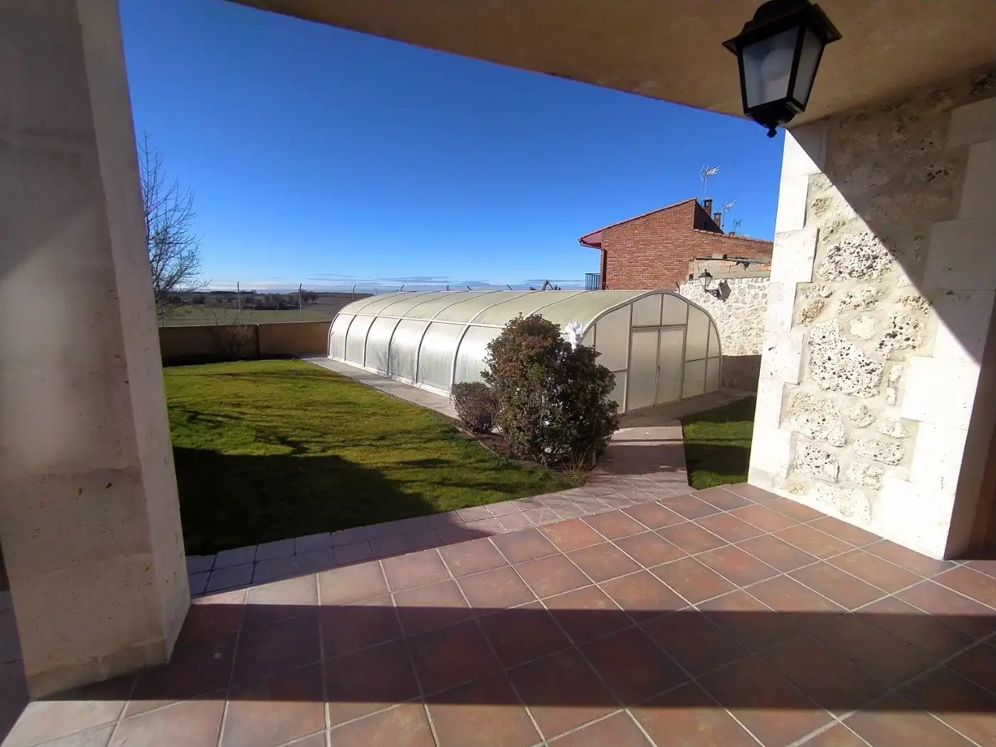 Terraza de Casa o chalet en venta en Cozuelos de Fuentidueña con Calefacción, Jardín privado y Piscina