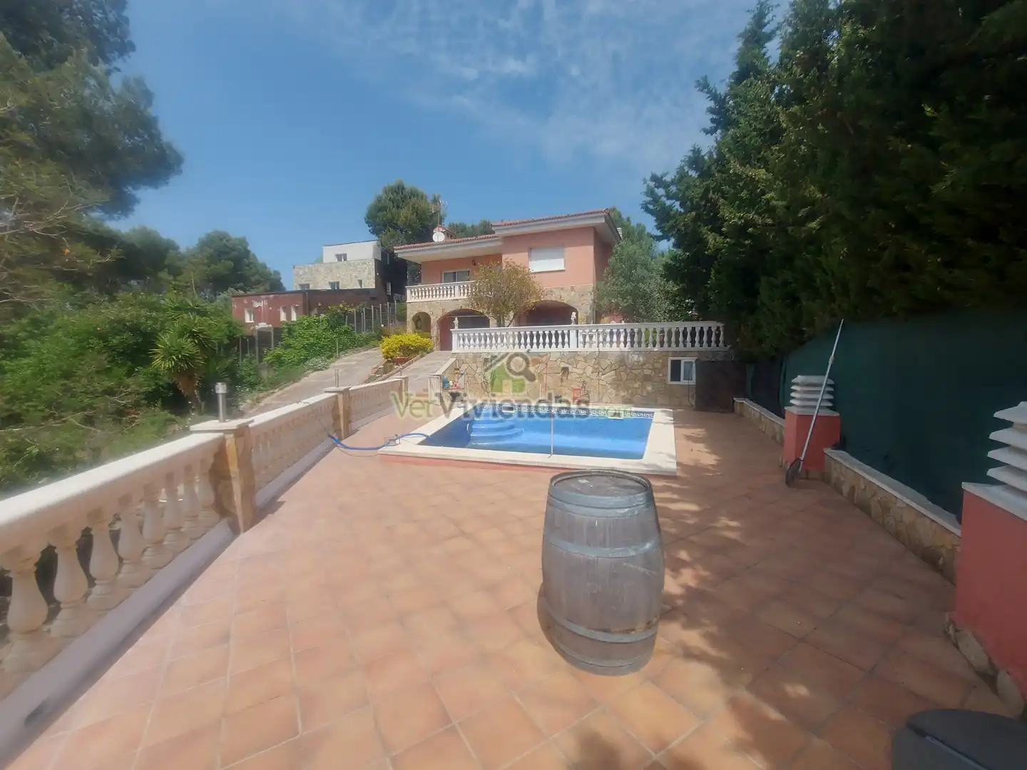Vista exterior de Casa o xalet en venda en Vallirana amb Calefacció, Jardí privat i Terrassa