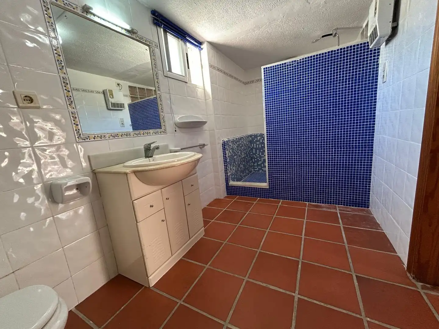 Baño de Casa o chalet en venta en La Font d'en Carròs con Aire acondicionado, Calefacción y Jardín privado