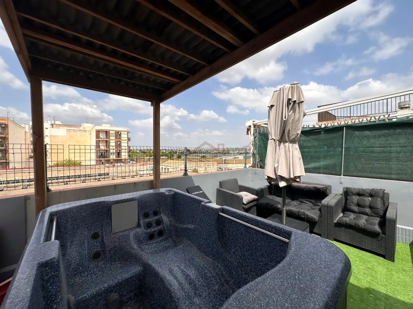 Terrasse von Maisonette zum Verkauf in Elche / Elx mit Klimaanlage, Terrasse und Abstellraum