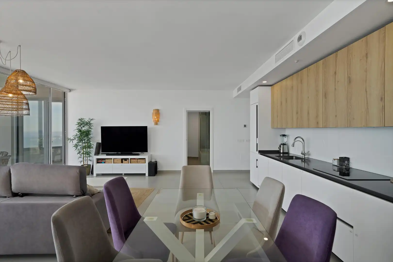 Sala de estar de Ático en venta en Benalmádena con Jardín privado, Alarma y Piscina comunitaria
