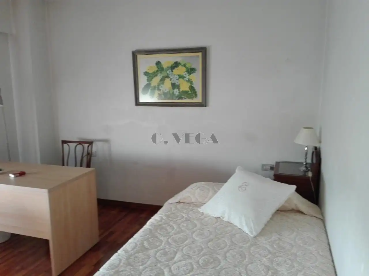 Bedroom of Flat for rent in Vigo   with Heating, Parquet flooring and Furnished