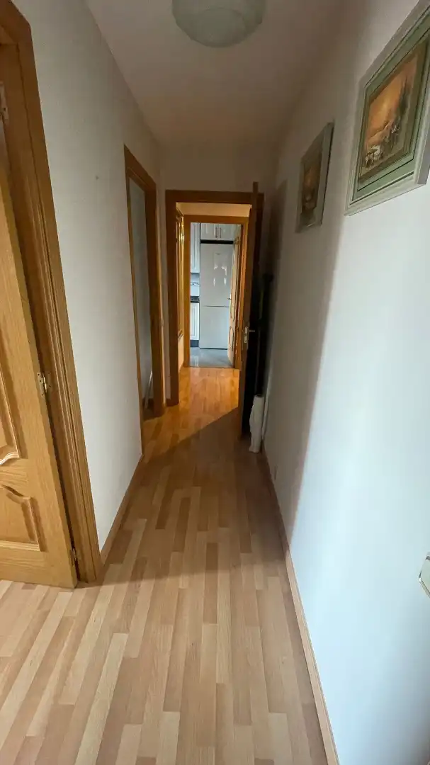Wohnung zur Miete in Avenida de Moratalaz, Marroquina