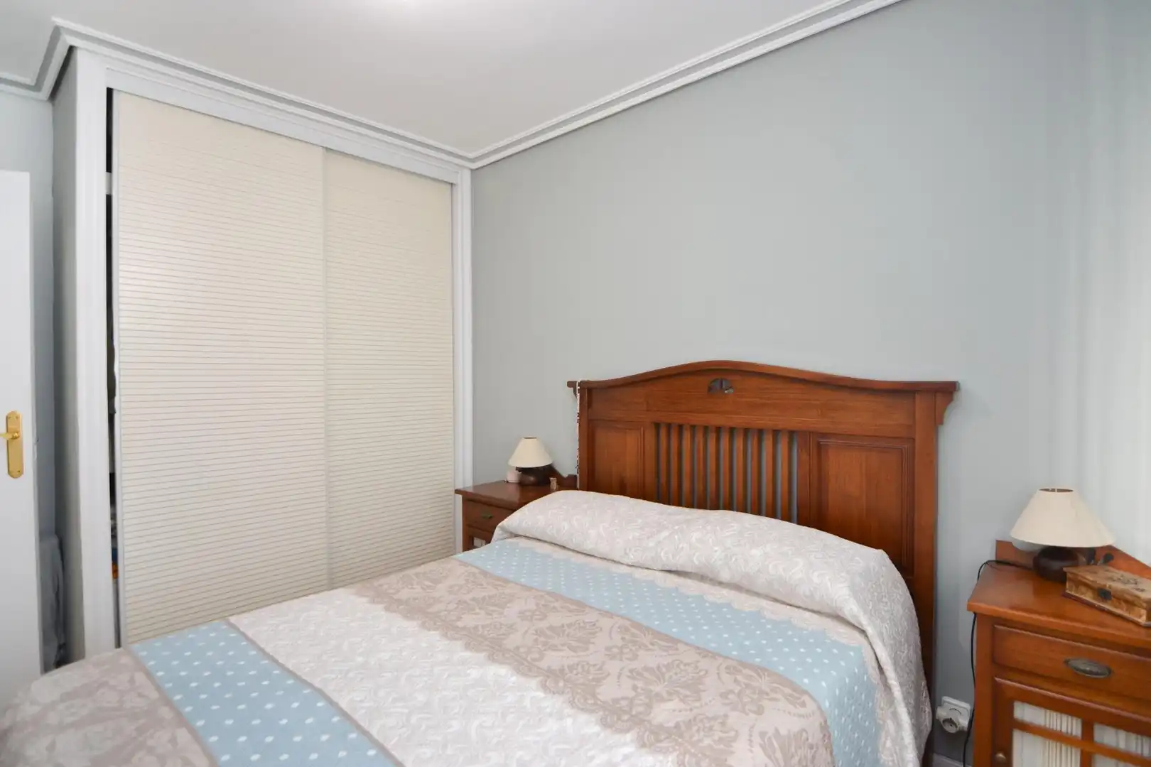 Habitación de Planta baja en venta en Móstoles con Calefacción, Parquet y Terraza