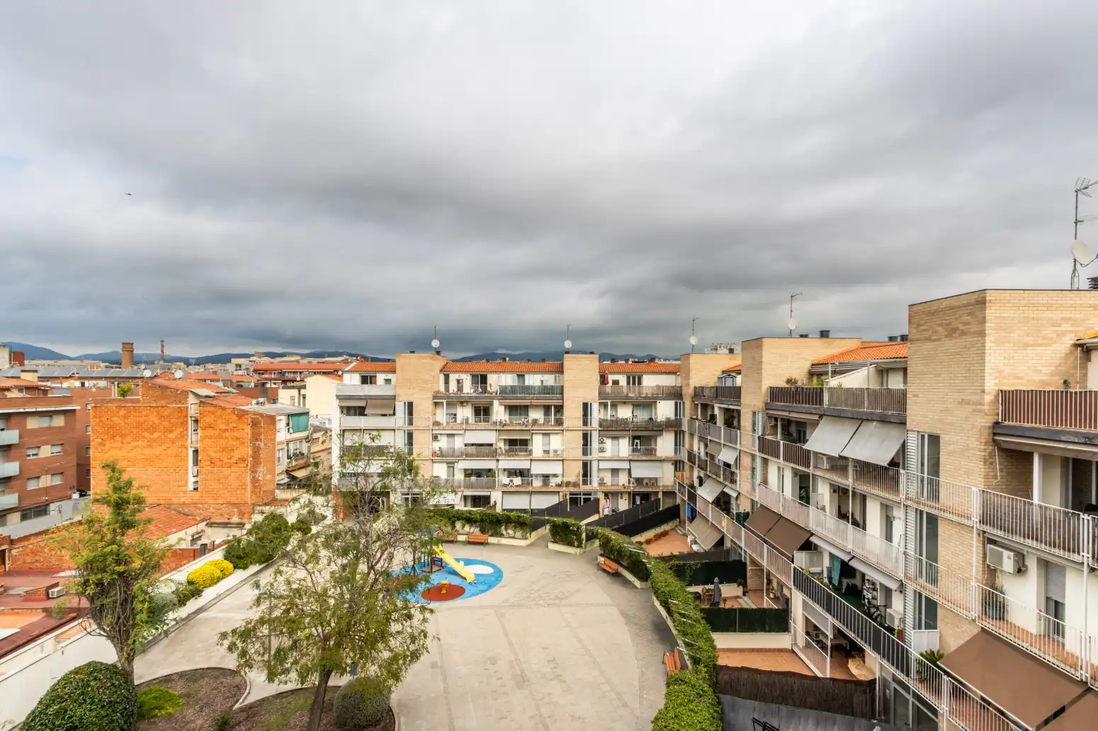 Exterior view of Attic for sale in Ponent