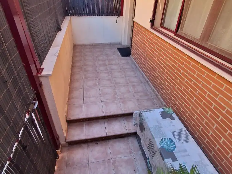 Reihenhaus mit Pool zum Verkauf in Carrer América 49, imagen 3