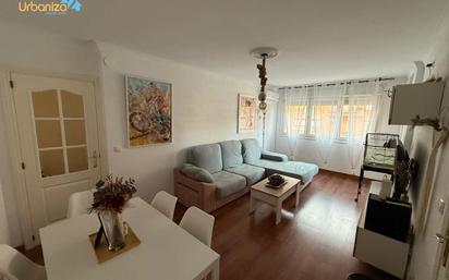 Living room of Flat for sale in Badajoz Capital  with Heating, Terrace and Balcony