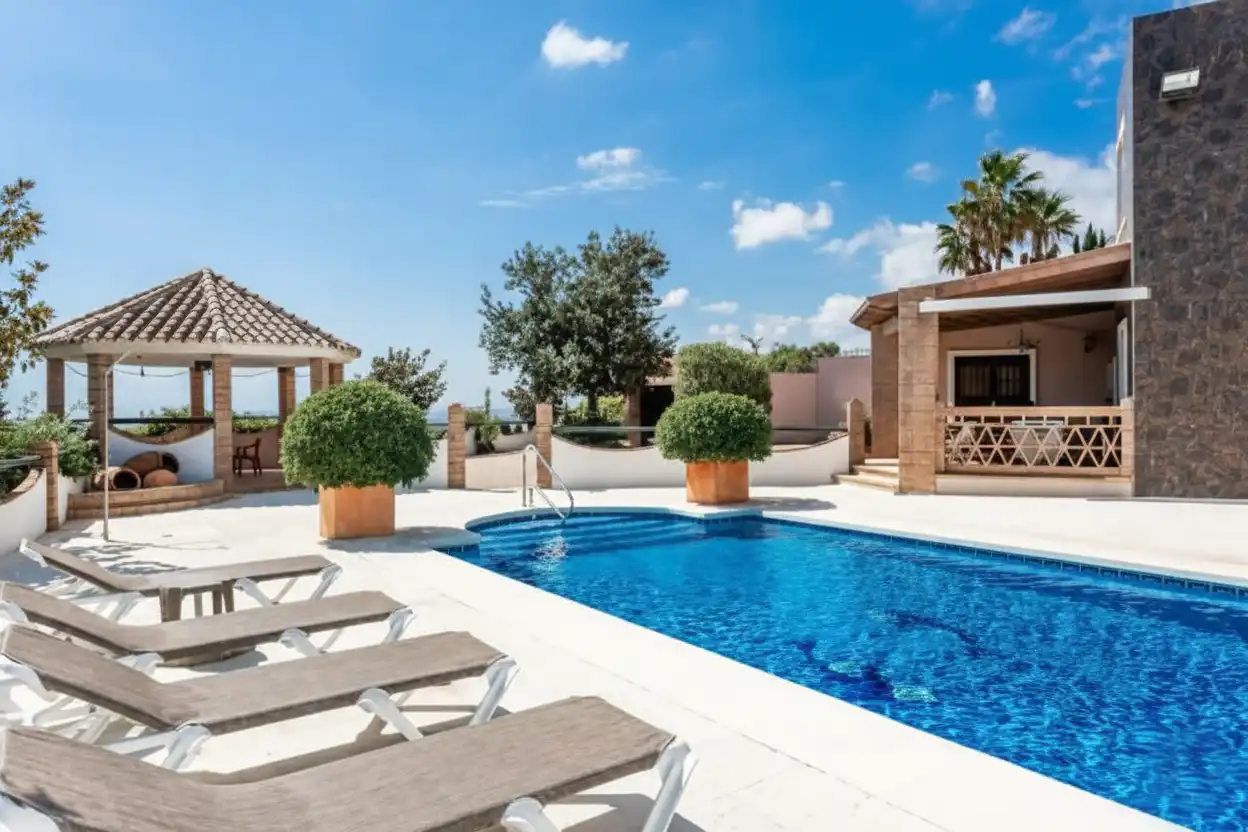 Casa rústica amb terrassa en venda a Altos de Estepona, imagen 8