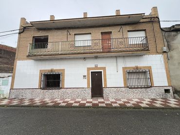 Villa zum Verkauf in C/ Tarragona
