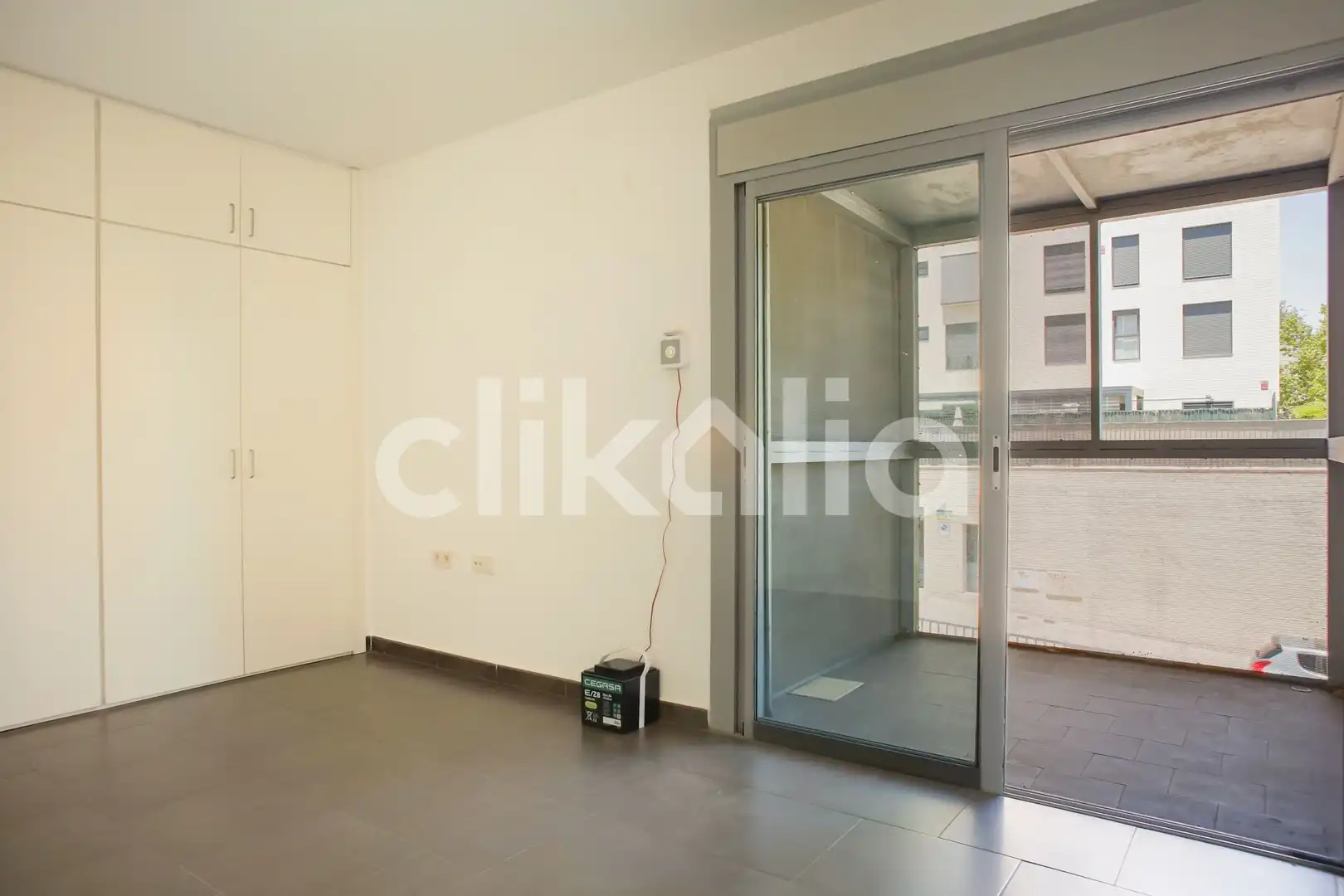 Piso en venta en Madrid con Calefacción, Terraza y Trastero