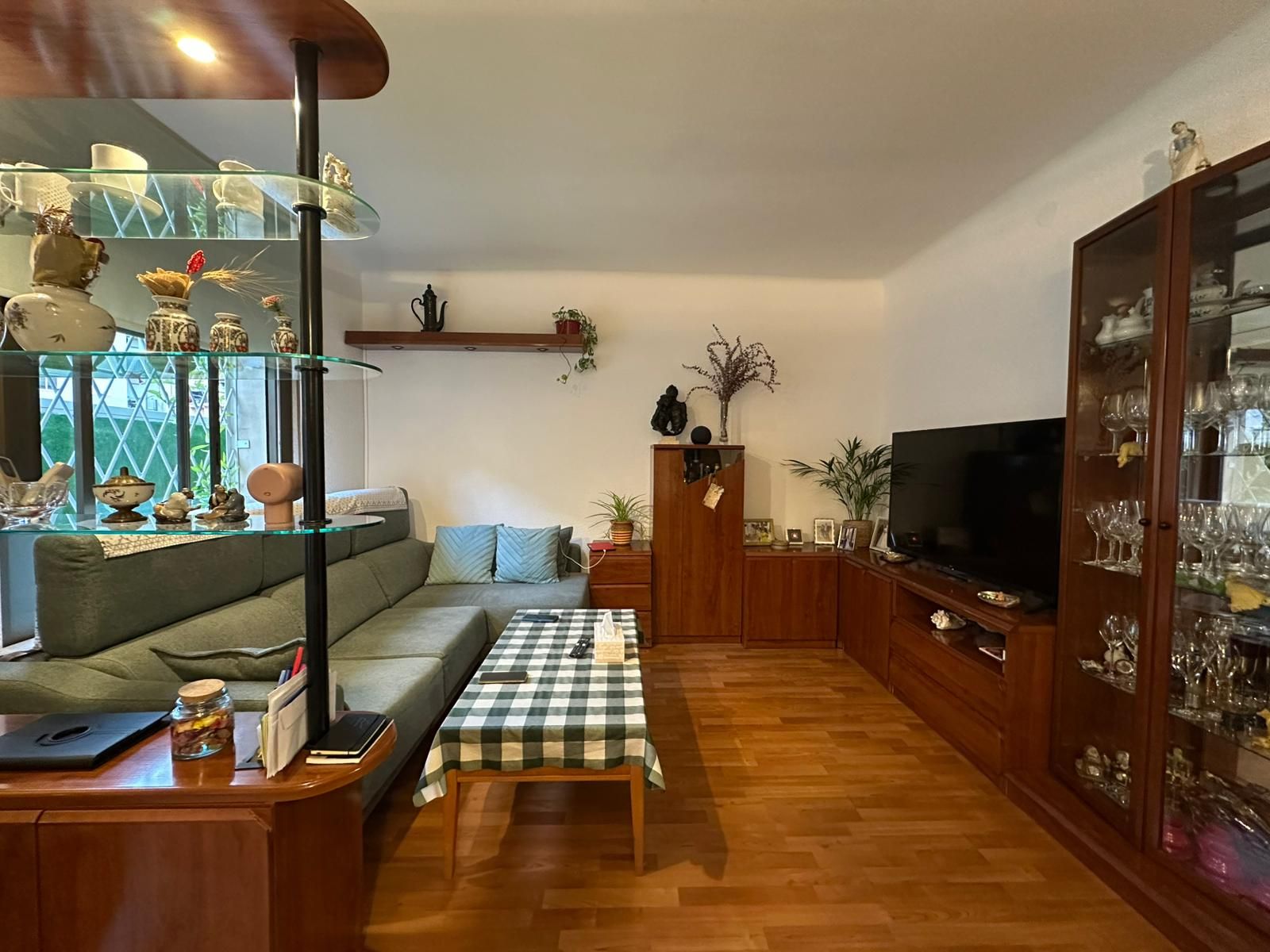 Living room of Flat for sale in  Barcelona Capital  with Heating and Balcony