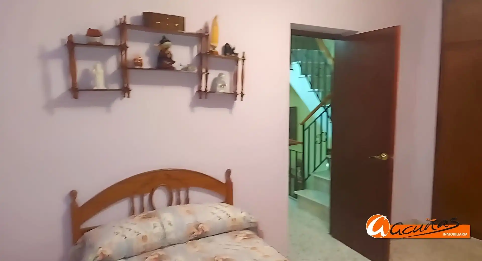 Detached homes for sale in Cuevas Bajas  with Storage room